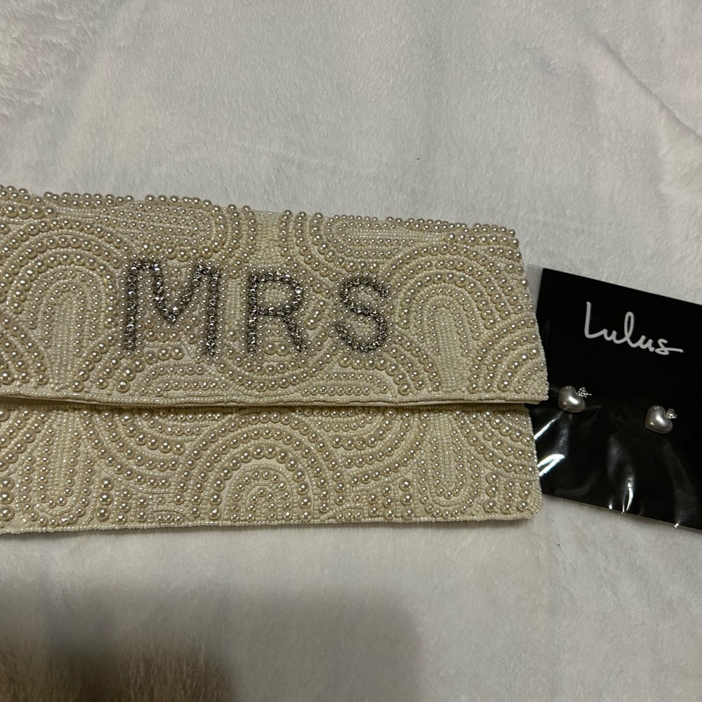 Lulu's Ivory Beaded 'MRS' Fold-Over Clutch
